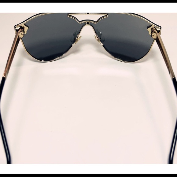 Versace Medusa Visor Sunglasses - Picture 4 of 6